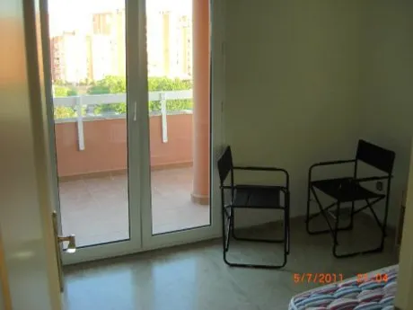 PISO ATICO DE DOS GRANDES DORMITORIOS, 1 BAÑO, AMPLIO SALÓN, - foto 4