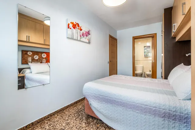 Dúplex  con 3 dormitorios mas buhardilla, 2 baños, balcón, vistas panoramicas. — 31