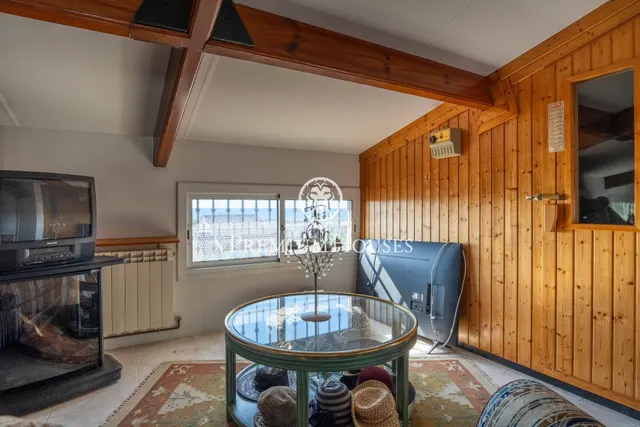 Casa independiente con piscina y jardín en Vallpineda — 27
