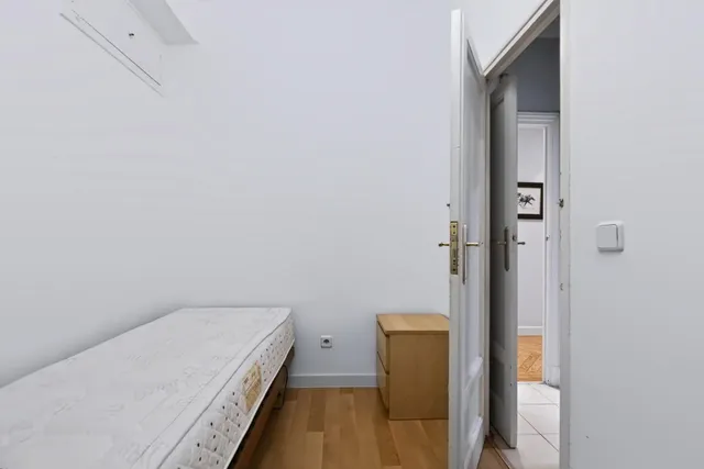 Amplio Piso en Venta en Ciudad Universitaria, Madrid - ¡Oportunidad Única! — 19