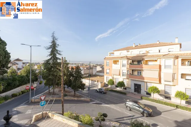 Casa independiente a 5 minutos de Granada en buen estado para entrar a vivir — 35