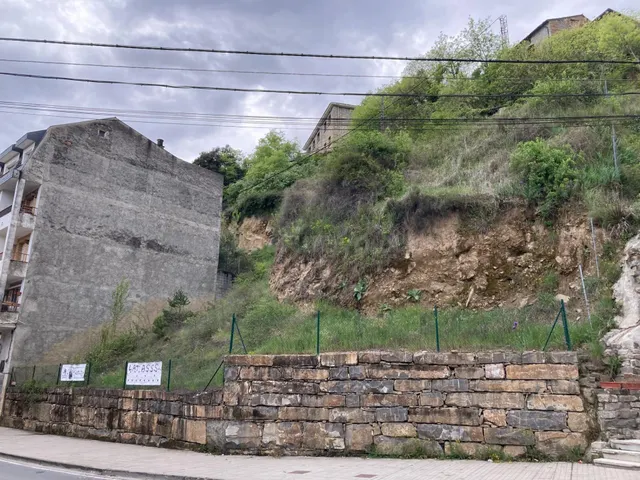 Terreno urbano en venta - Pirineo aragones