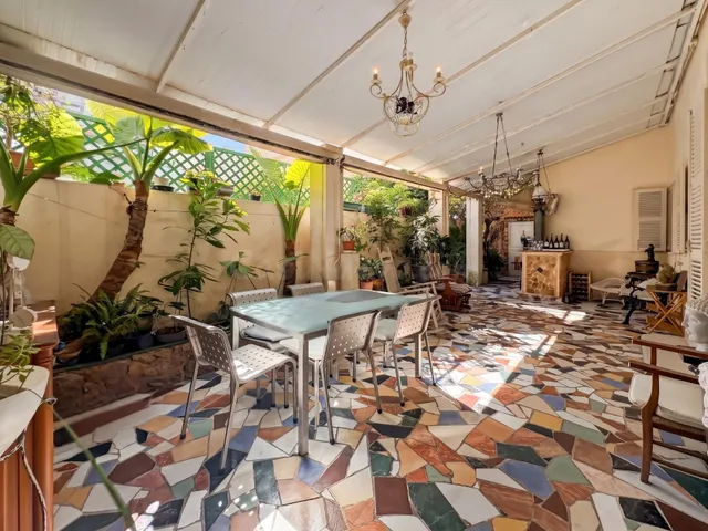 Casa con jardin privado y dos terrazas en el corazon de Port - foto 2