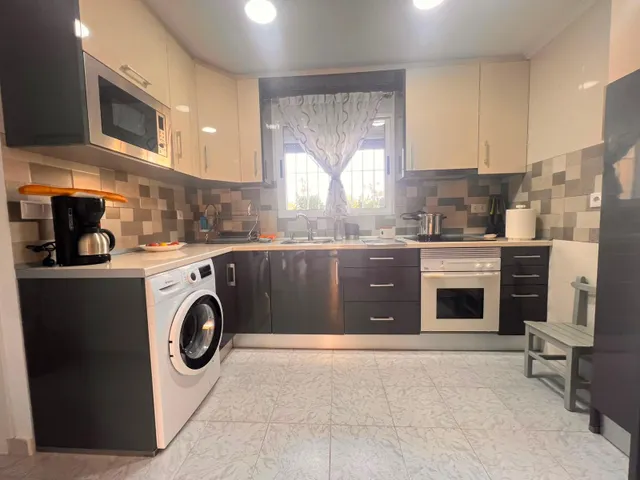 Bungalow en planta baja con amplia terraza a 10 minutos de la Playa de La Mata — 8