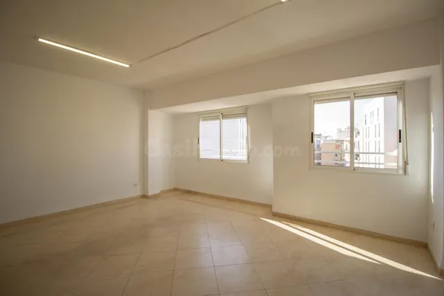 Oficina diáfana y reformada en pleno centro de Xàtiva - foto 4