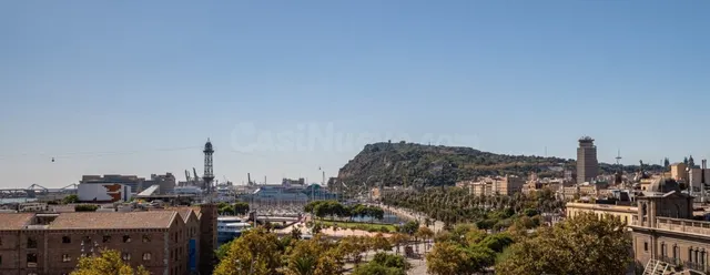 PISO CON VISTA AL MAR