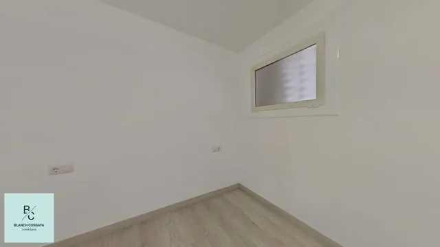 LOCAL COMERCIAL A ESTRENAR — 10