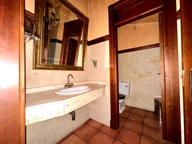 Amplio Negocio en Venta en Ogijares - Oportunidad Única — 11