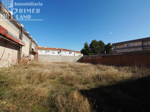 *Se vende solar de 1050 metros cuadrados con 9 metros de fac - foto 3