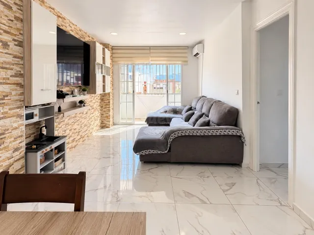Acogedor Piso Reformado en La Florida - Málaga por €185,000 — 2