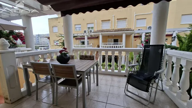 Adosado en venta en Playa de Daimús a 500 m del mar con 3 ha - foto 2