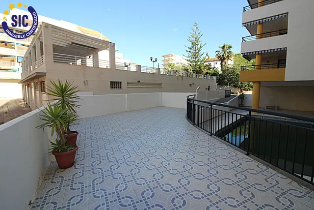 Magnifico apartamento de tres habitaciones junto al mar con piscina, garaje y trastero, zona playa de la Concha — 40