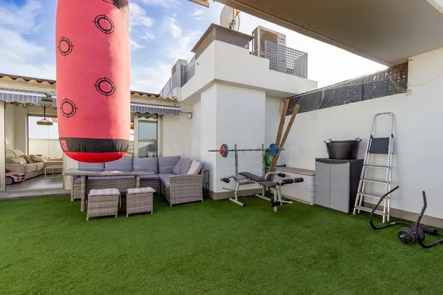 ESPECTACULAR ATICO OBRA NUEVA EN ZONA KELME - foto 4