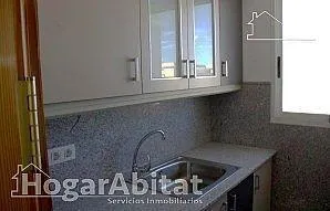 MUY ACOGEDOR, EN RESIDENCIAL CON TERRAZA, PISCINA Y GARAJE — 7