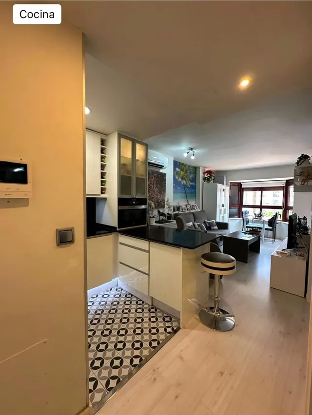 Moderno Apartamento Reformado en Rincon de Loix, Benidorm — 11