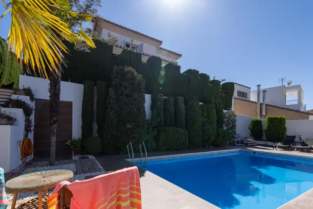 ✨ Espectacular chalet con piscina y vistas impresionantes — 32