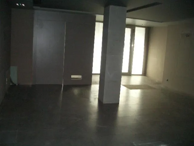 LOCAL COMERCIAL EN VENDA SITUAT A VILANOVA DEL CAMÍ — 21