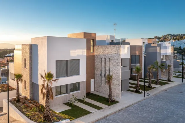 Complejo urbanístico de lujo en Cabopino (Costa del Sol). — 23