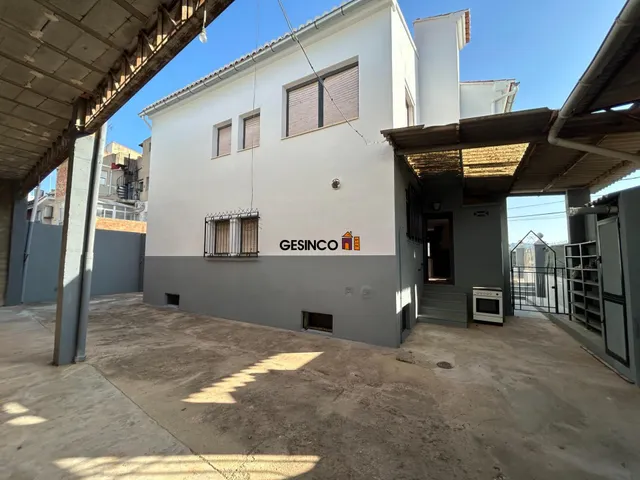 VIVIENDA EN ROTGLA Y CORBERA CON AMPLIAS POSIBILIDADES — 20