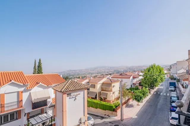 PISO DE 3 habitaciones Y COCHERA EN LA ZUBIA — 25