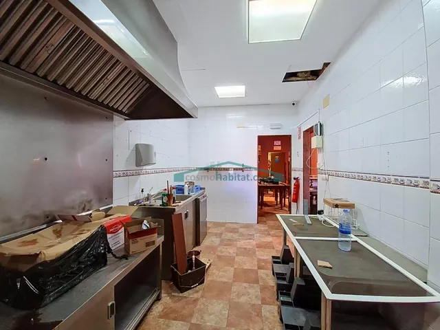 Local 156 m2 con licencia de restaurante, cocina equipada y terraza, RIBA-ROJA DE TÚRIA — 10
