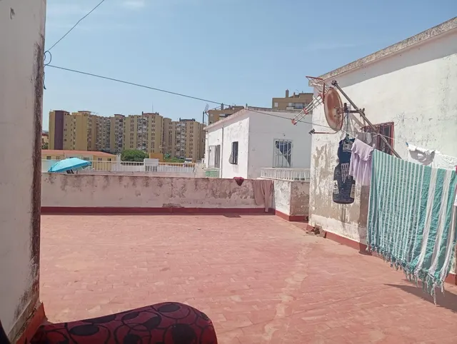 Casa en venta en Algeciras – Amplia vivienda ideal para fami