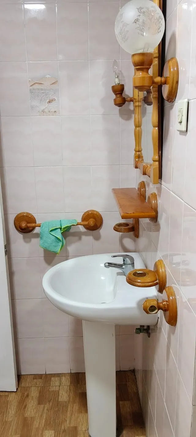 SE VENDE PISO EN LA ZONA DE LAS 512 — 8