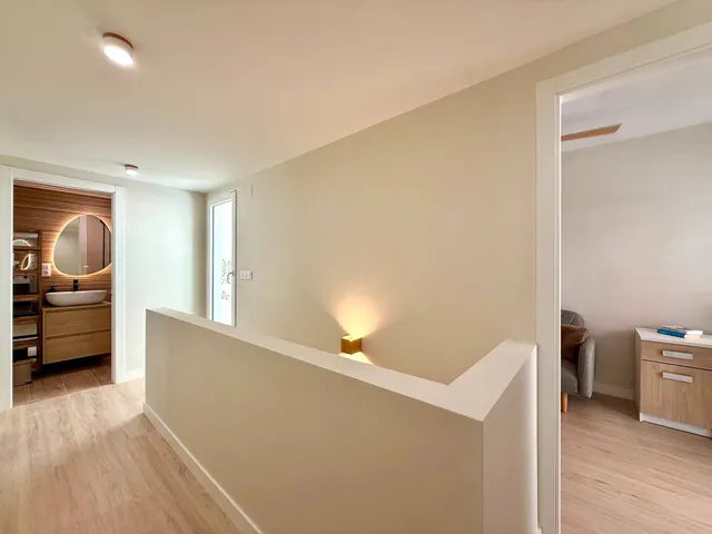 ¡SAN PEDRO DEL PINATAR – A ESTRENAR 2026! CASA DE LUJO A 100M DE LA PLAYA VILLANANITOS CON SOLÁRIUM PRIVADO DE 35M2 Y VISTAS AL MAR MENOR — 27