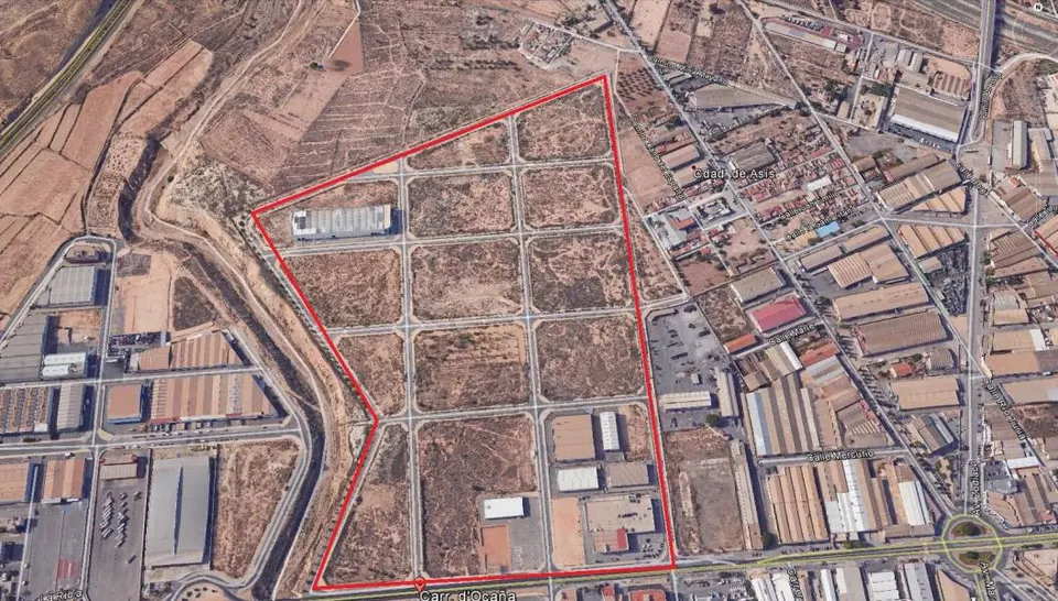 Terreno Industrial En Alicante Junto a La carretera de Ocaña  primera línea