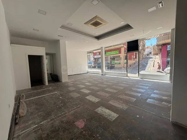 SE ALQUILA LOCAL COMERCIAL - foto 2