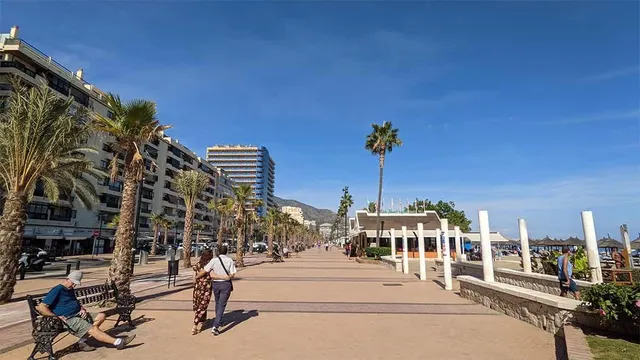 Encantadora casa adosada en Los Boliches, Fuengirola – a solo 600 m de la playa — 23