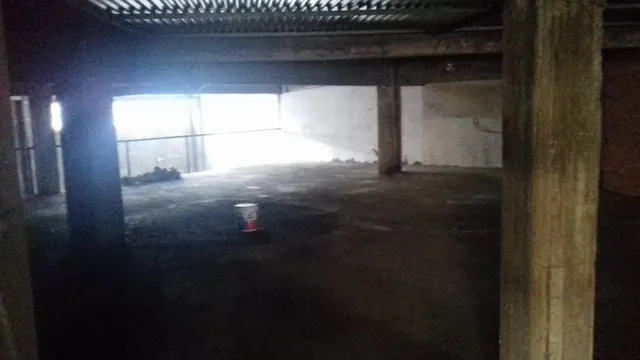 LOCAL COMERCIAL DE 430 M2 EN PONTEPEDRIÑA — 12