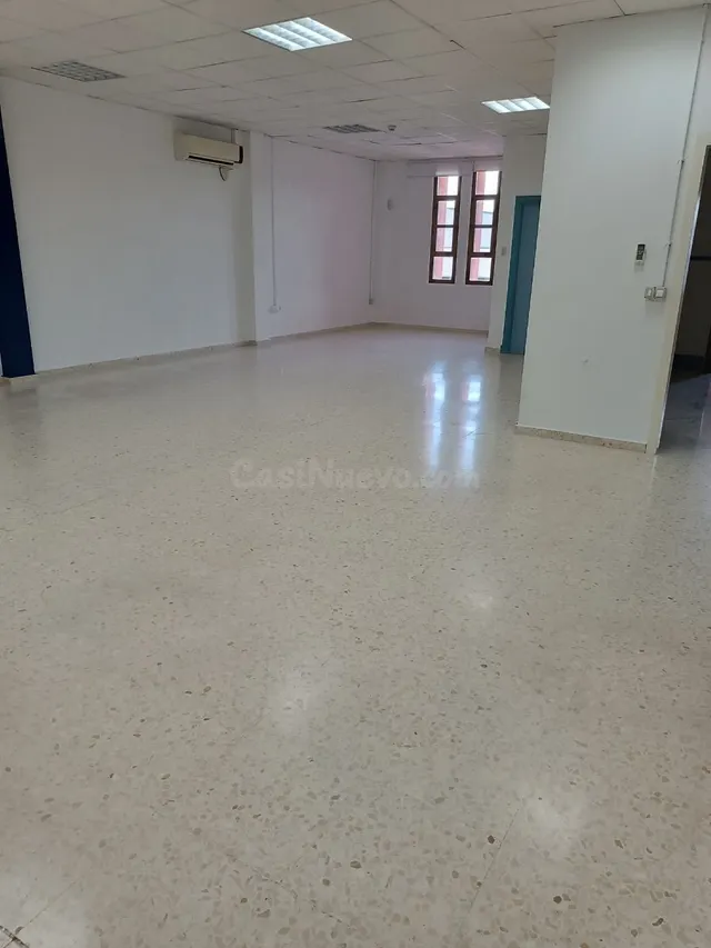 SE VENDE OFICINA EN PARQUE EMPRESARIAL - foto 2