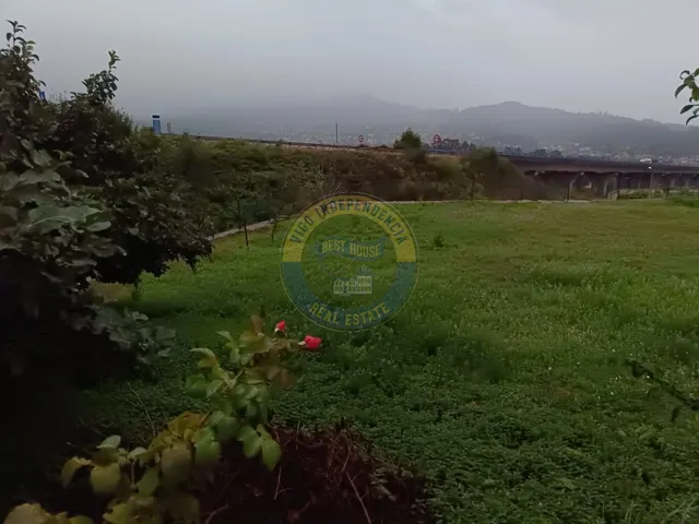 Terreno edificable en Beade (Vigo) con vistas panorámicas. — 17