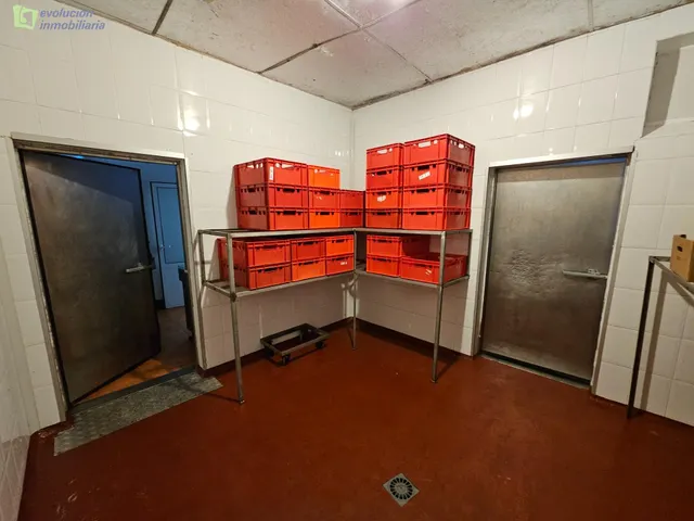 Se vende por jubilación: FABRICA DE EMBUTIDOS — 11