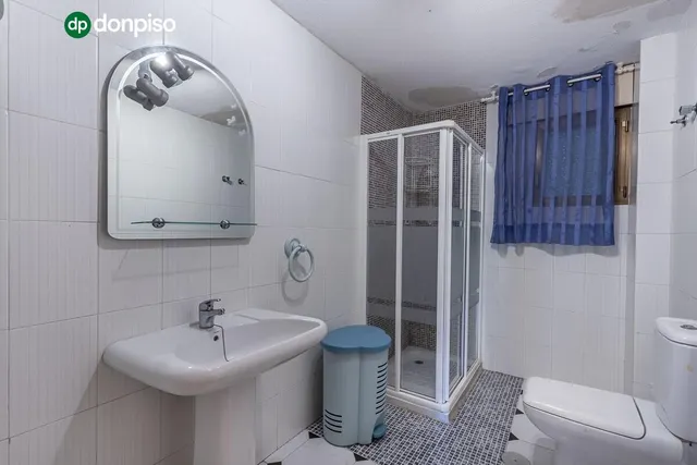 Piso con garaje y trastero en Almuñecar — 16