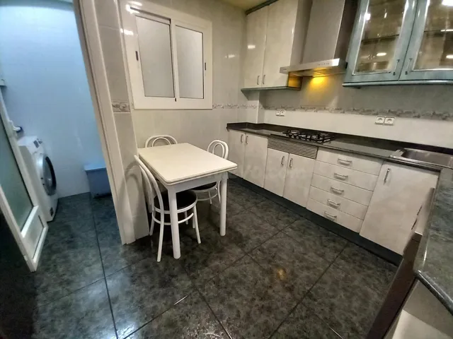 Encantador Piso en El Carmel con parking por 395.000€