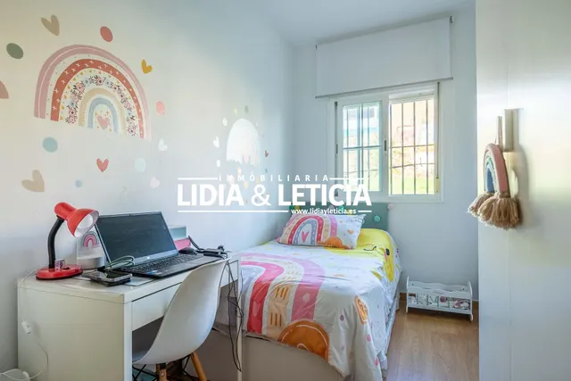 PISO EN ALCALÁ DE GUADAÍRA ZONA CENTRO — 23
