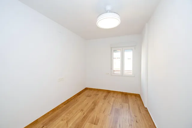 SE VENDE PISO EN GRANADA — 12