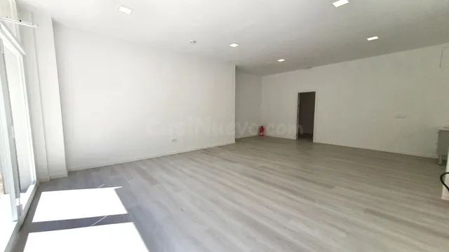 Oportunidad Única: Local Comercial en Vitoria por solo 690 € - foto 4