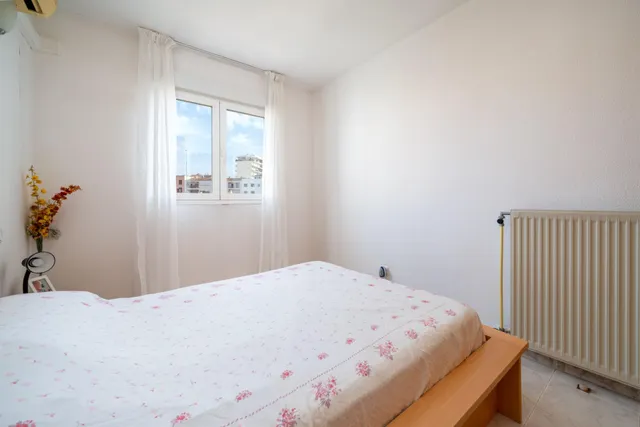 Dúplex de tres habitaciones en ZONA COLEGIOS — 15