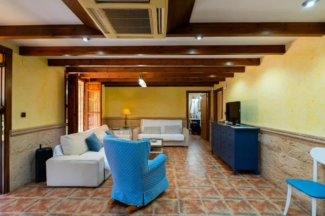 VILLA DE LUJO EN CATRAL . — 41