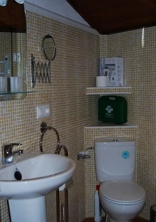CASA EN VENTA EN VILLALUENGA DEL ROSARIO — 8
