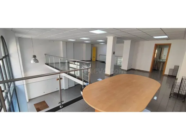Local comercial en Venta en Tavernes De La Valldigna Valenci - foto 2