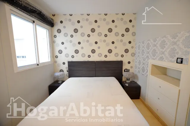 ¡En pleno centro! Impecable, exterior y luminoso con garaje y ascensor, todo amueblado — 25
