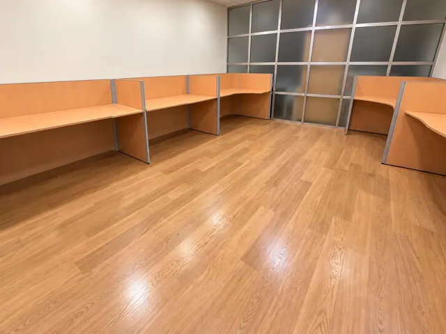 Amplio local comercial de 250 m2 acondicionado como oficinas en Avenida de Alicante, Altabix – Elche — 6