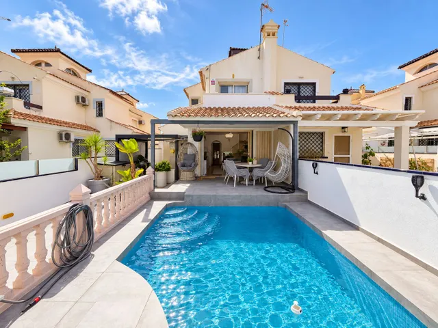 Casa 3 habitaciones 94m² en venta - Mil Palmeras