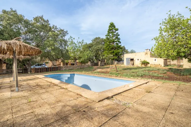 Finca rústica con 3 dormitorios, piscina y múltiples posibilidades en Inca. — 6