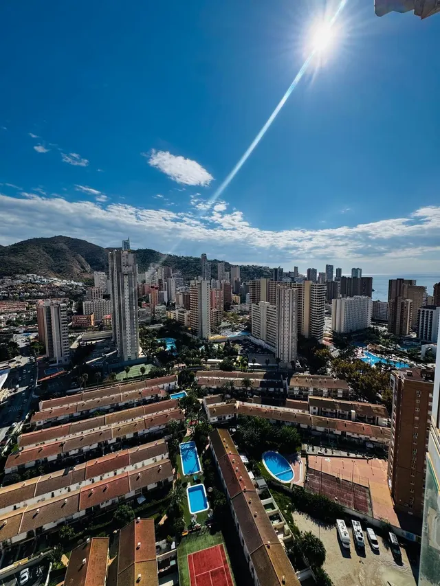 Piso de 3 habitaciones con vistas increíbles cerca de la playa de Levante Benidorm! www.euroloix.com — 35
