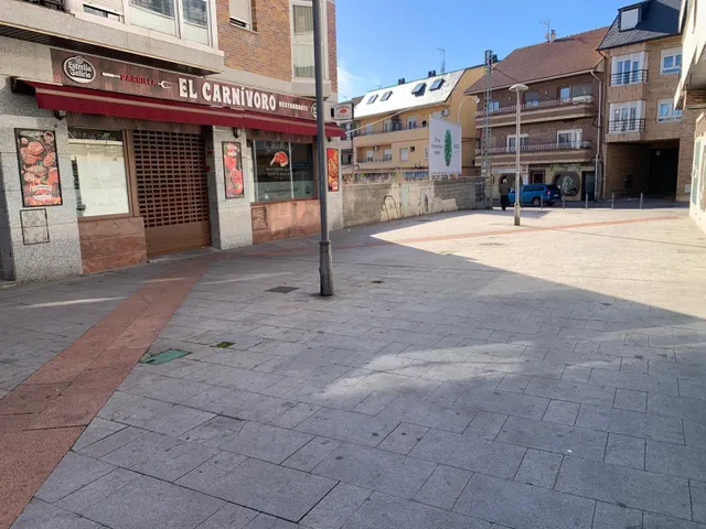 Local comercial 106m² en alquiler - Villalba Estación — 22